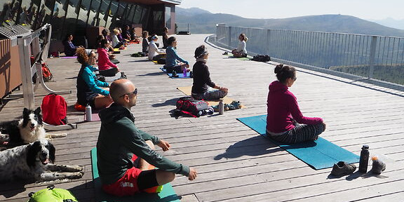 La sessió de ioga celebrada aquest dissabte a Les Solanelles.