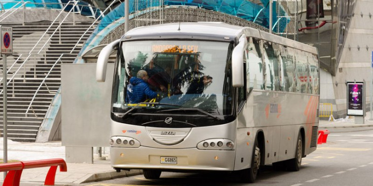 La línia d’autobús que cobreix la ruta Andorra-La Seu d’Urgell.