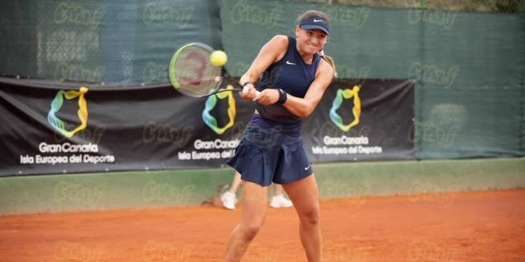 Vicky Jiménez durant un partit a Gran Canària.