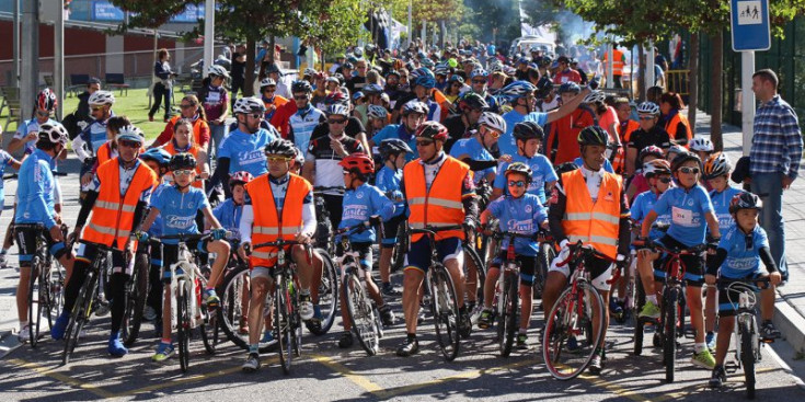 La Bicicletada Popular al Prat del Roure va ser un dels actes de la jornada.