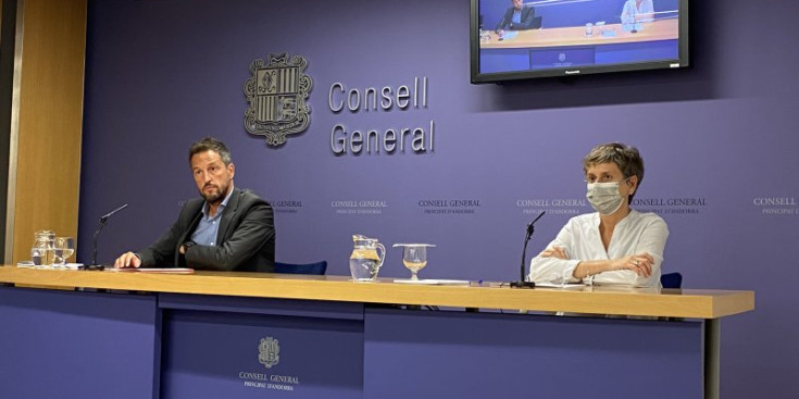 El president del PS, Pere López, i la consellera general Susanna Vela, ahir a la tarda.