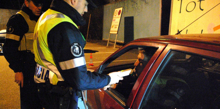 Un control d'alcoholèmia.