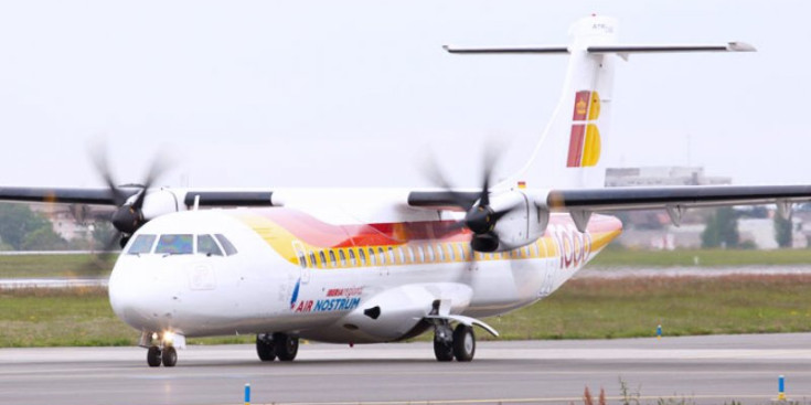 Un dels avions que utilitzada Air Nostrum per operar la ruta aèria Andorra-la Seu - Madrid