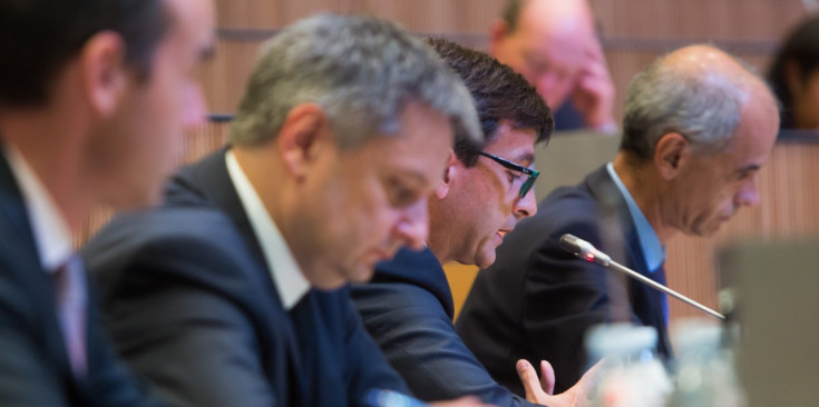 El ministre de Finances, Jordi Cinca, durant la sessió del Consell del passat dijous, entre Saboya i Martí.