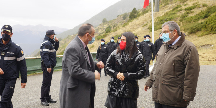 Visita dels cònsols d'Encamp, Laura Mas i Jean Michel Rascagnères, a la formació a la Baronia.