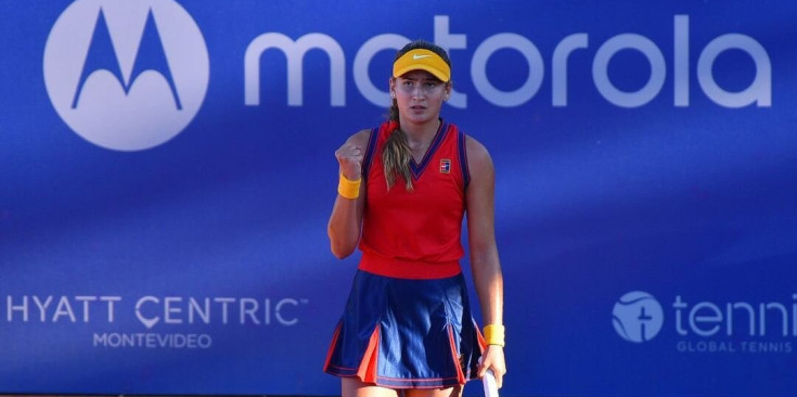 Vicky Jiménez durant l’últim partit de l’Open de Montevideo.