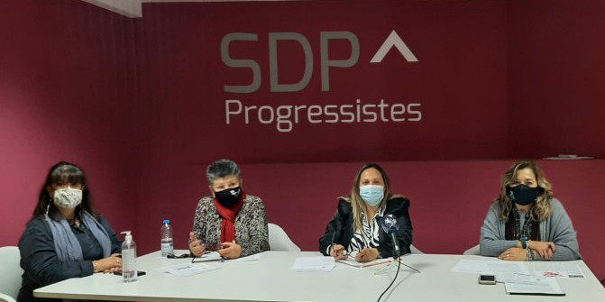 Un moment de la roda de premsa a la seu de Progressistes SDP.