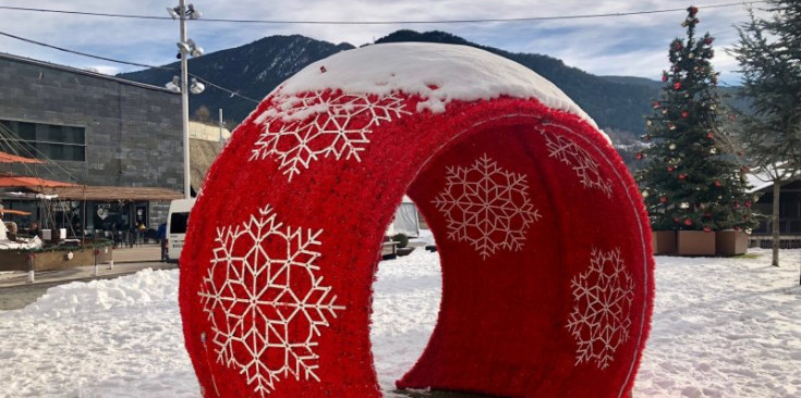 Decoracions nadalenques als espais públics del Comú de la Massana.