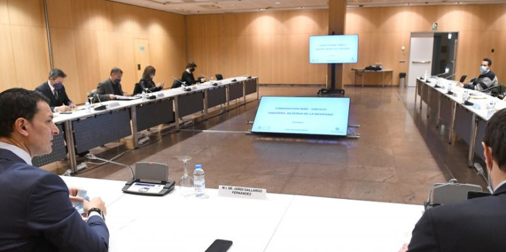 La trobada del Govern amb els comuns, ahir al Centre de congressos d’Andorra la Vella.
