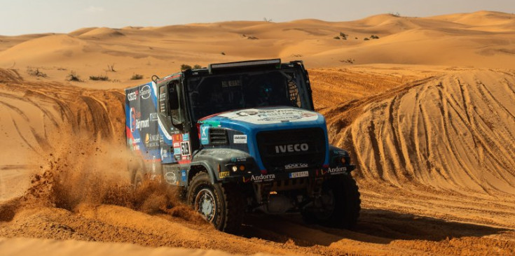 Llovera durant la quarta etapa del Dakar 2022.
