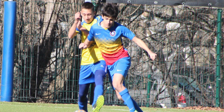Un partit de l’infantil de l’FC Andorra aquesta temporada.