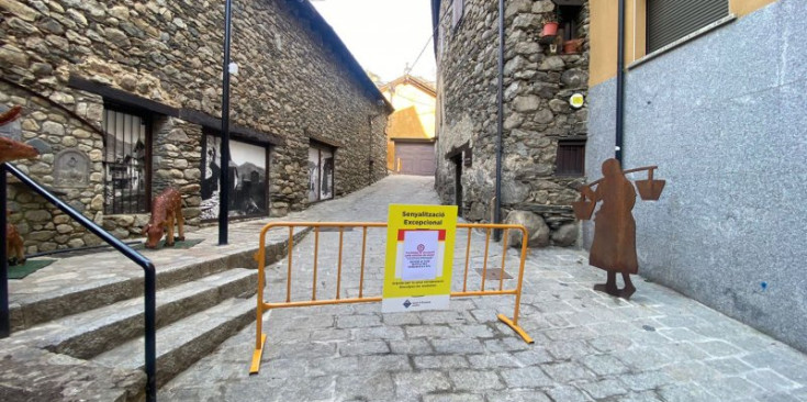 El carrer de la Mosquera d’Encamp.