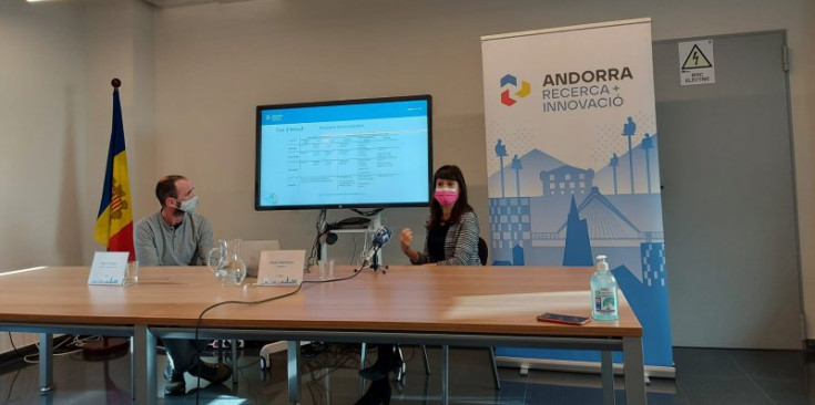 El coordinador de Sostenibilitat d’Andorra Recerca Innovació, Oriol Travesset, i la investigadora Marta Domènech.