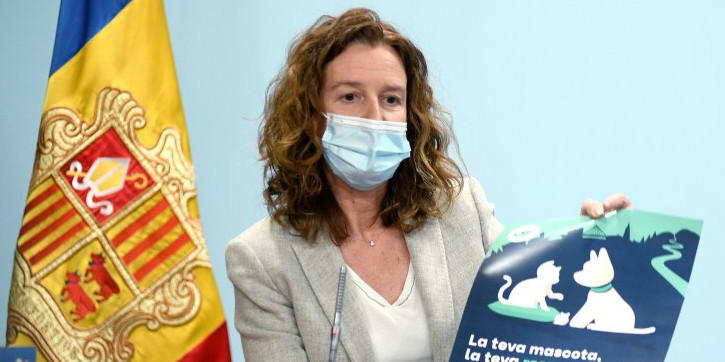 La ministra Sílvia Calvó, ahir en roda de premsa.