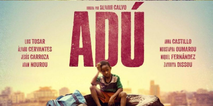 Una part del cartell publicitàri de la pel·lícula ‘Adú’.