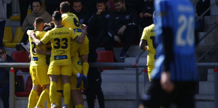 Els jugadors de la UE celebren el gol de Gavim davant l'Inter, ahir al Centre d'Entrenament de la FAF.