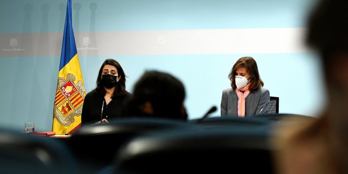 Teresa Milà i Carme Pallarés, ahir durant la roda de premsa.