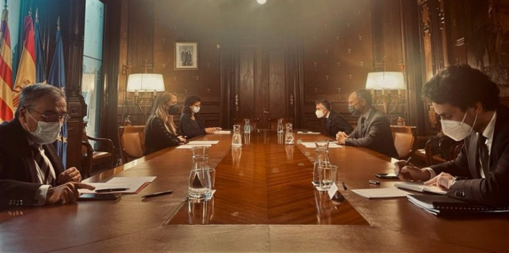 Reunió entre la delegació espanyola i andorrana, ahir a Barcelona.