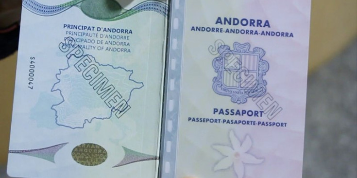 Imatge d’arxiu d’un passaport andorrà.