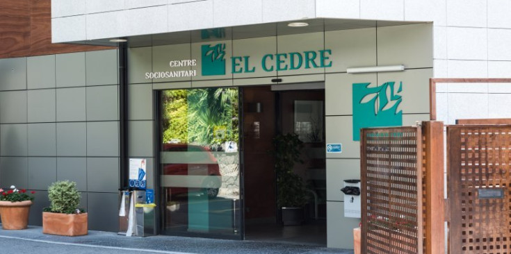 Entrada del centre sociosanitari El Cedre, en una imatge d’arxiu.