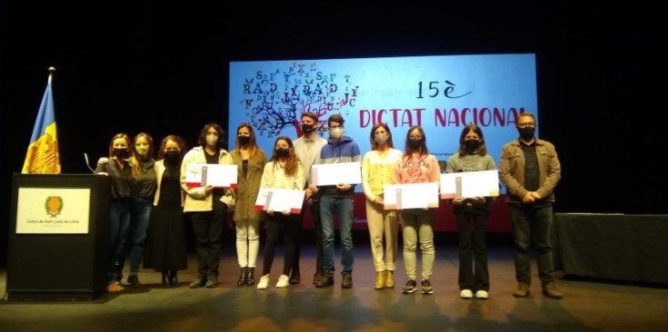 Els premiats de la quinzena edició del Dictat Nacional.