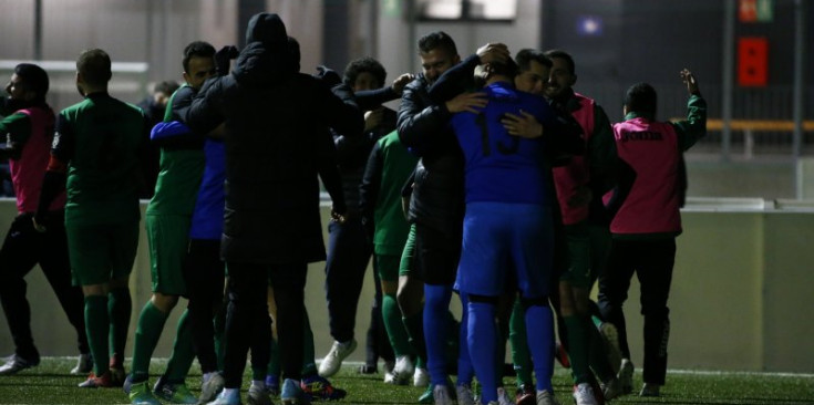 La UE Extremenya celebra el passi a la final de la Copa.