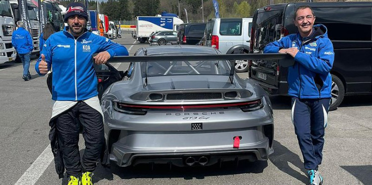 Font i Vinyes amb el Porsche.