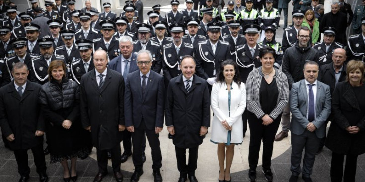 Les autoritats i els agents de circulació celebren la jornada.