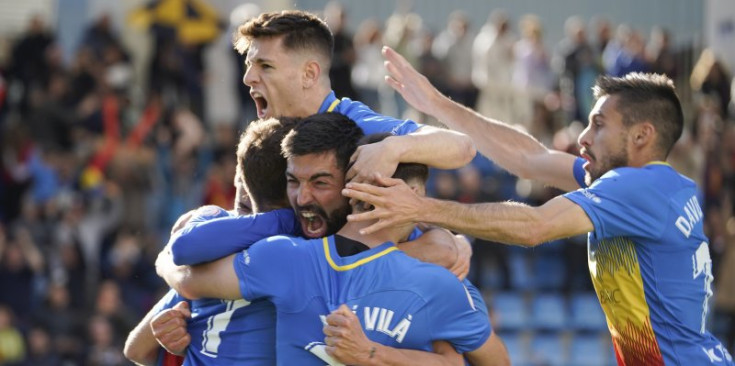 Els jugadors de l’FC Andorra celebren el gol d’Hevel, el 3-1 contra l’Albacete en l’última jornada disputada a l’Estadi Nacional.