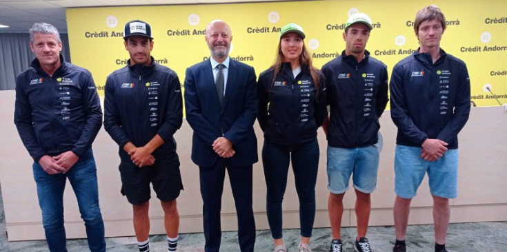 D’esquerra a dreta: Visa, Verdú, Alfonso, Moreno, Esteve i Vidosa, ahir durant el balanç de la temporada.