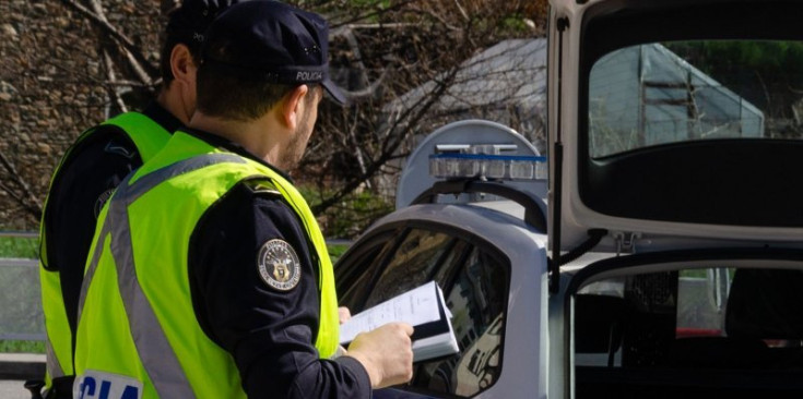 Imatge d'arxiu d'un control policial.