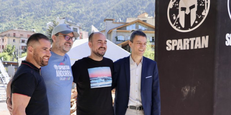 D’esquerra a dreta: Torres, Marot i Sanz durant la presentació de l’Spartan Race a Encamp, ahir.