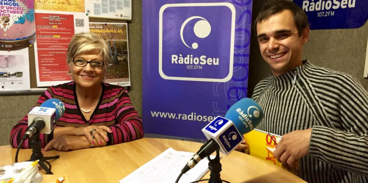 Joel Pla, presentant l'espectacle a Ràdio Seu.