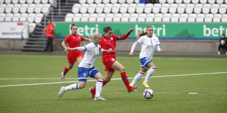 Un instant del duel entre les Illes Fèroe i Andorra.