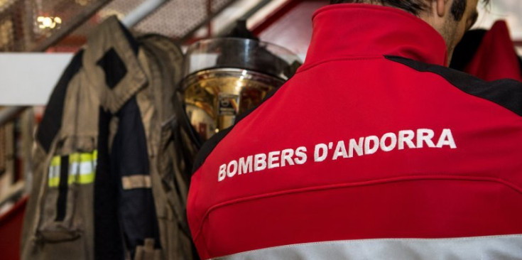 Foto d’arxiu dels uniformes dels Bombers.