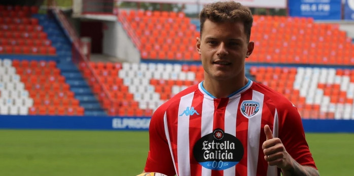 Diego Alende en la seva presentació amb el Lugo.