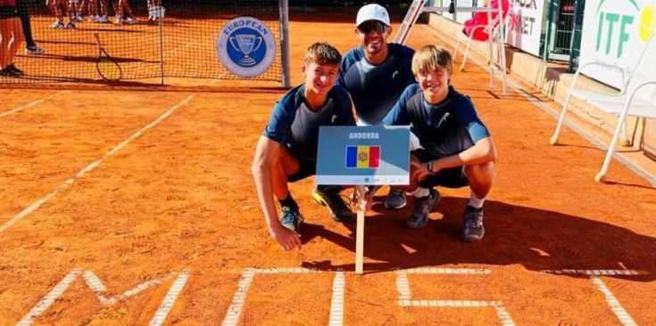 Els tennistes de la FAT.