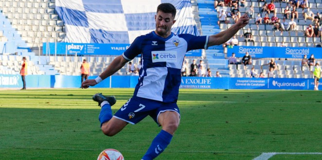 Jacobo González, en una partit amb el CE Sabadell.