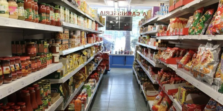 Imatge d’arxiu d’unes prestatgeries en un supermercat.