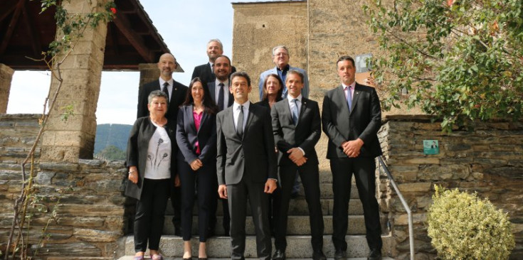 Fotografia de grup dels consellers del Comú d’Ordino.