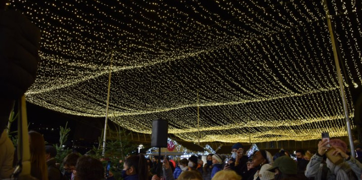 El sostre de llum del Poblet de Nadal, l’any passat.