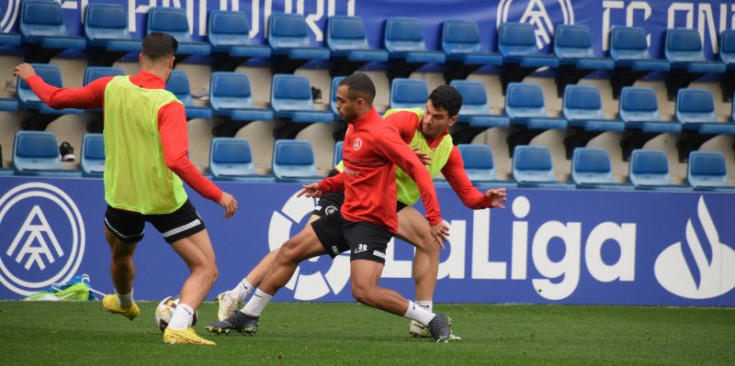 Els jugadors de l’FC Andorra en un entrenament a l’Estadi Nacional aquesta setmana.