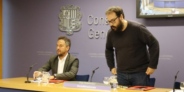 Pere López i Carles Sánchez, ahir al Consell General en roda de premsa.