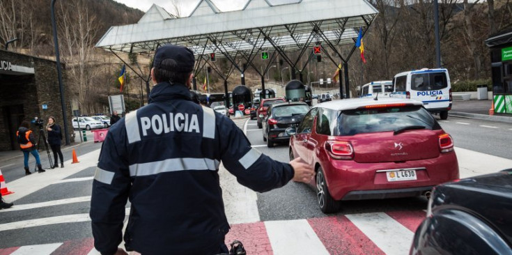 Una foto d'arxiu de retencions d'entrada al país.