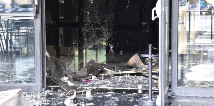 Una imatge de l’interior del centre després de l’incendi.