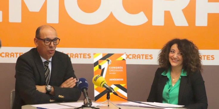 Jaume Serra i Rosalina Areny, durant la roda de premsa d’ahir.