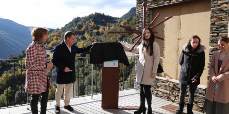 Un moment de la inauguració, ahir.