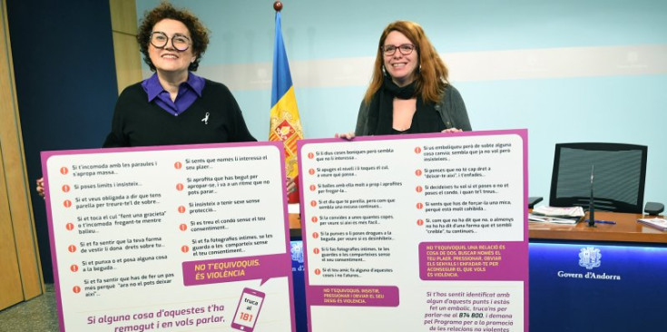 Judith Pallarés i Mireia Porras, amb les imatges de la nova campanya en el marc de l’oci nocturn.