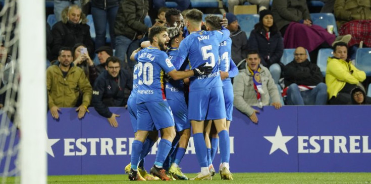 Els jugadors de l’FC Andorra celebren un dels quatre gols davant el Lugo en l’últim partit de lliga disputat.
