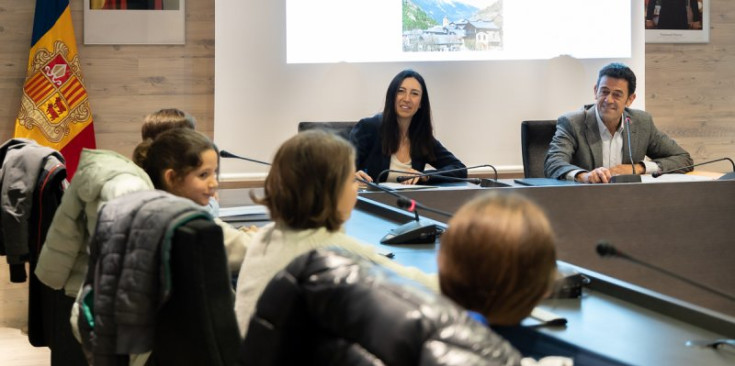 Un moment de la constitució del consell d’infants d’Ordino, ahir.